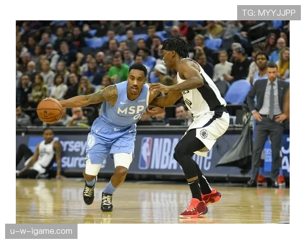 伦纳德背身单打占比上升，相比乔治更擅长终结